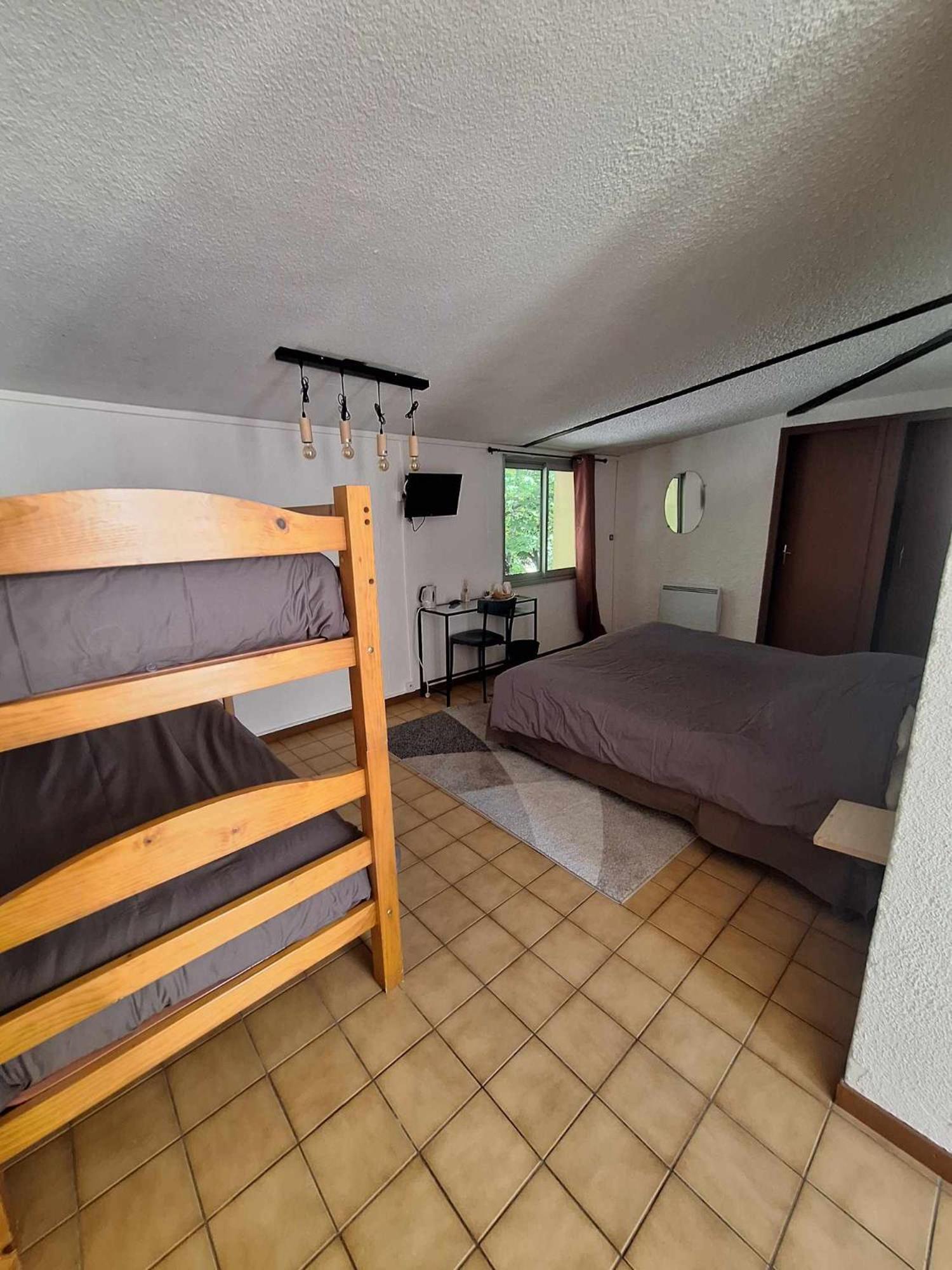 סן-בונה-אן-שאמפסו Hotel Le Connetable מראה חיצוני תמונה