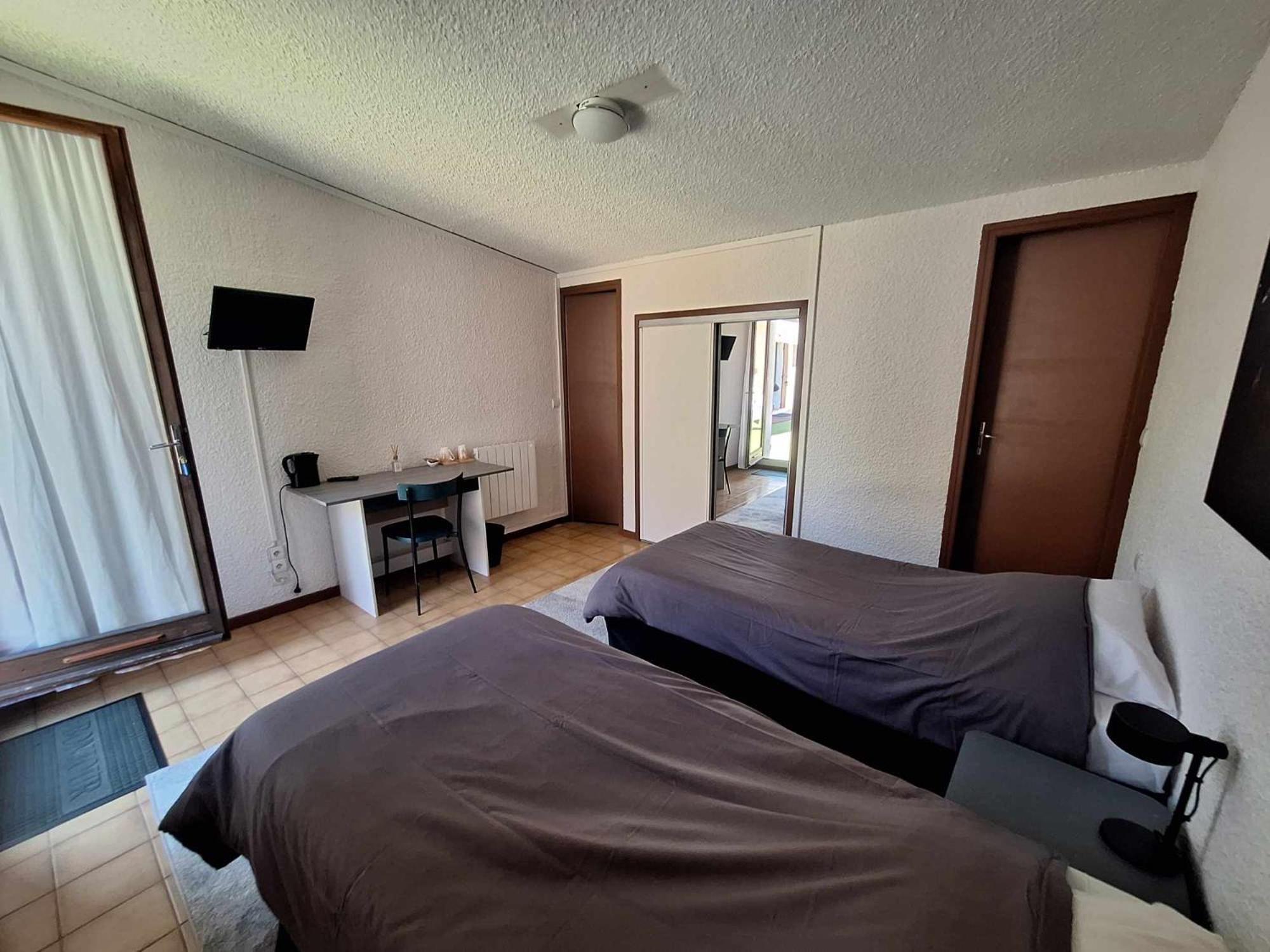 סן-בונה-אן-שאמפסו Hotel Le Connetable מראה חיצוני תמונה
